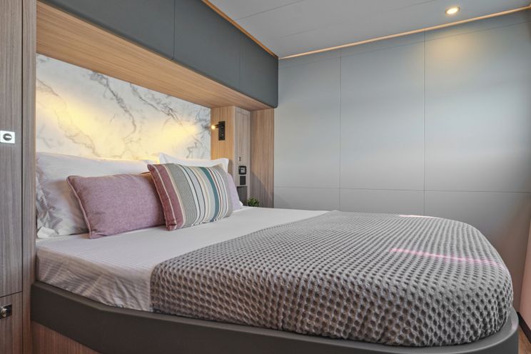 Charter Yacht ZORA NUA - Heysea 60 - 5 Cabins - Trogir - Split - Dubrovnik - Hvar - Croatia