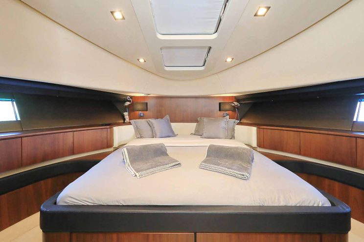 Charter Yacht SCHATZI - Fairline Squadron 78 - 4 Cabins - Split - Hvar - Dubrovnik - Croatia