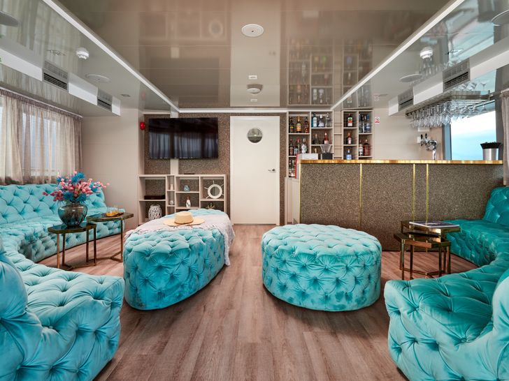 OHANA Custom 49m - main saloon OHANA Custom 49m - main saloon