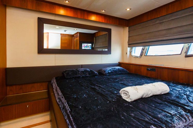 Charter Yacht THE BEST WAY - Sunseeker 86 - 4 Cabins - Croatia - Split - Dubrovnik - Hvar - Tivat