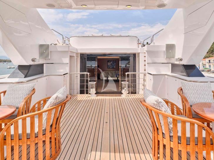 ELEMENT - upper deck aft seating area ELEMENT - upper deck aft seating area