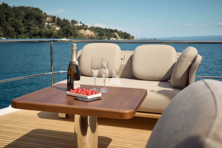 Charter Yacht AMPARITO V - Azimut Magellano 66 - 4 Cabins - Split - Dubrovnik - Hvar - Croatia