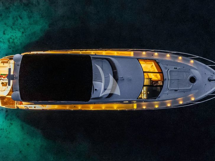2 DRUNK Sunseeker Manhattan 63 - aerial view at night 2 DRUNK Sunseeker Manhattan 63 - aerial view at night