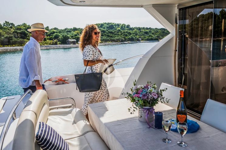 Charter Yacht 2 DRUNK - Sunseeker Manhattan 63 - 4 Cabins - Trogir - Split - Dubrovnik - Hvar - Croatia