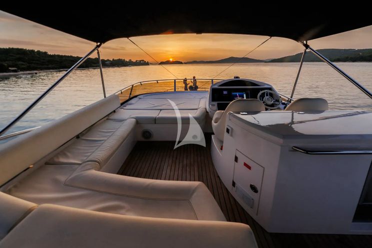 Charter Yacht 2 DRUNK - Sunseeker Manhattan 63 - 4 Cabins - Trogir - Split - Dubrovnik - Hvar - Croatia
