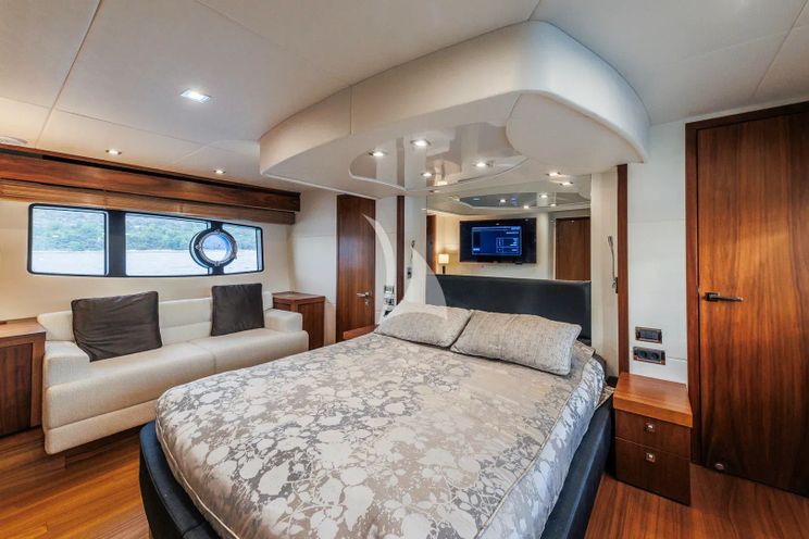 Charter Yacht 2 DRUNK - Sunseeker Manhattan 63 - 4 Cabins - Trogir - Split - Dubrovnik - Hvar - Croatia