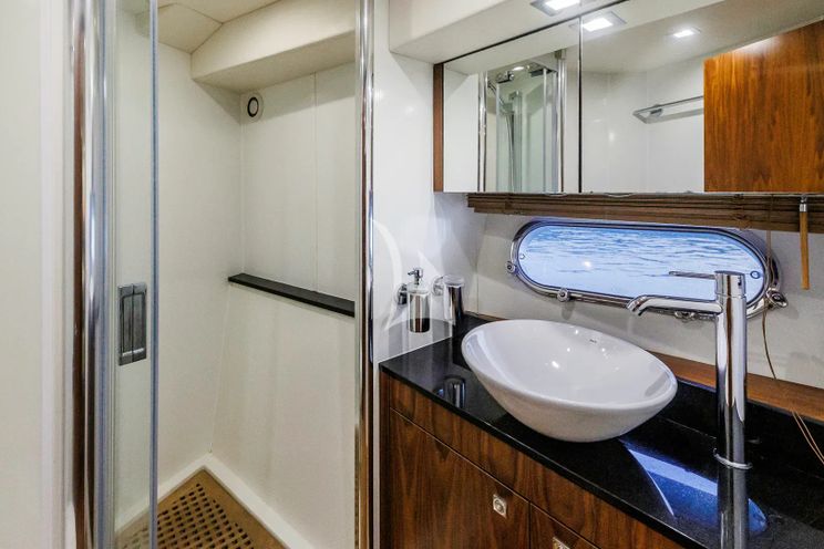 Charter Yacht 2 DRUNK - Sunseeker Manhattan 63 - 4 Cabins - Trogir - Split - Dubrovnik - Hvar - Croatia