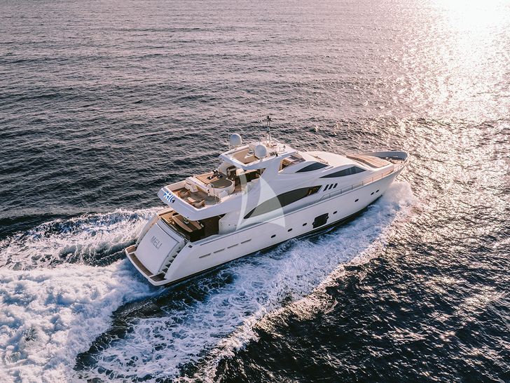 MELI Ferretti 881 - cruising MELI Ferretti 881 - cruising