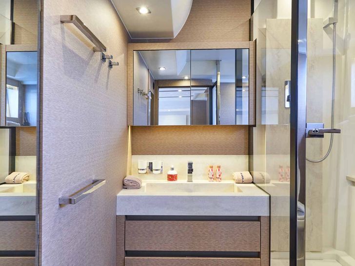 SIMULL Master Ensuite SIMULL Master Ensuite