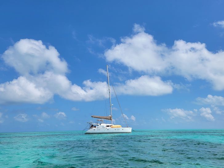 SAND STAR Lagoon 500 - anchored near an island SAND STAR Lagoon 500 - anchored near an island