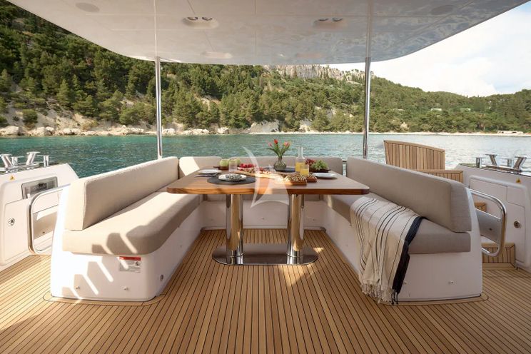 Charter Yacht AMPARITO V - Azimut Magellano 66 - 4 Cabins - Split - Dubrovnik - Hvar - Croatia