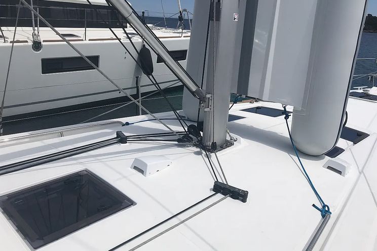 Charter Yacht ALGEIBA - Oceanis 45 - 4 cabins - Portorosa - Sicily - Italy