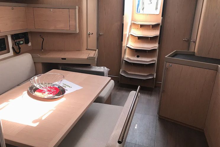 Charter Yacht ALGEIBA - Oceanis 45 - 4 cabins - Portorosa - Sicily - Italy