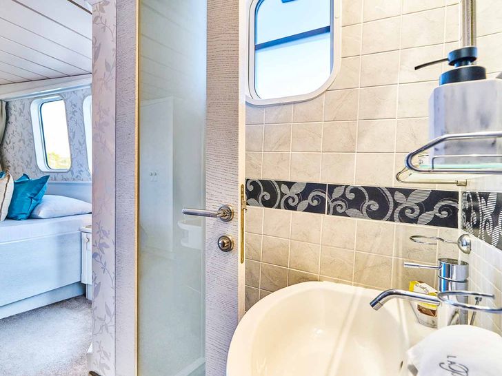 LA PERLA ensuite LA PERLA ensuite