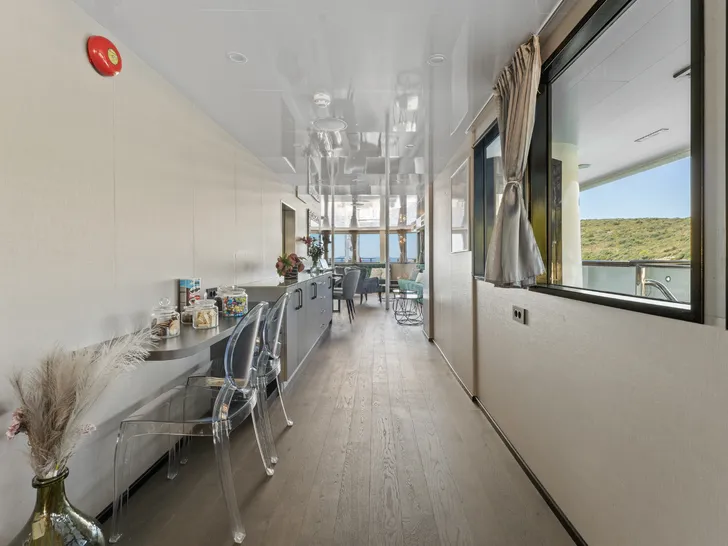 ALFA MARIO Custom 52m - mini side pantry ALFA MARIO Custom 52m - mini side pantry