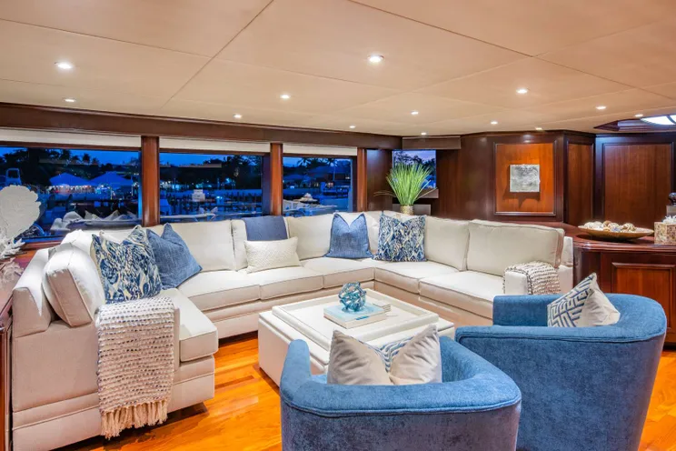 Charter Yacht STARSHIP - Van Mill 143 - 5 Cabins - Fort Lauderdale - Florida East Coast - Nassau - Staniel Cay - Exumas - Bahamas