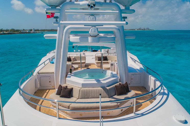 Charter Yacht STARSHIP - Van Mill 43m - 5 Cabins - Fort Lauderdale - Nassau - Staniel Cay - Bahamas