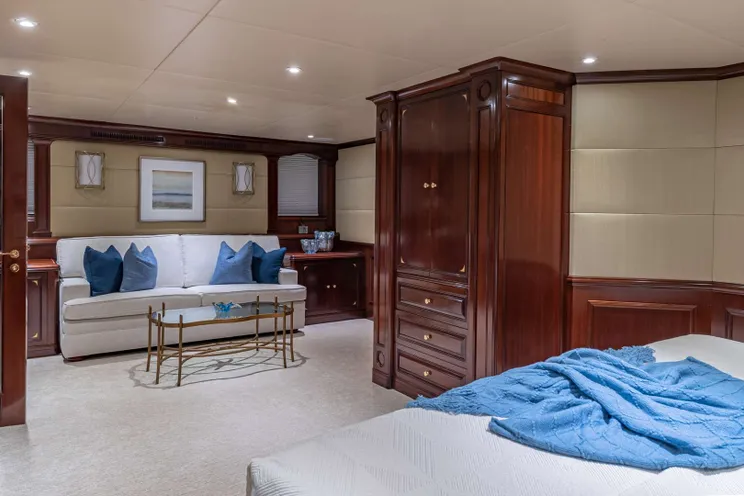 Charter Yacht STARSHIP - Van Mill 143 - 5 Cabins - Fort Lauderdale - Florida East Coast - Nassau - Staniel Cay - Exumas - Bahamas