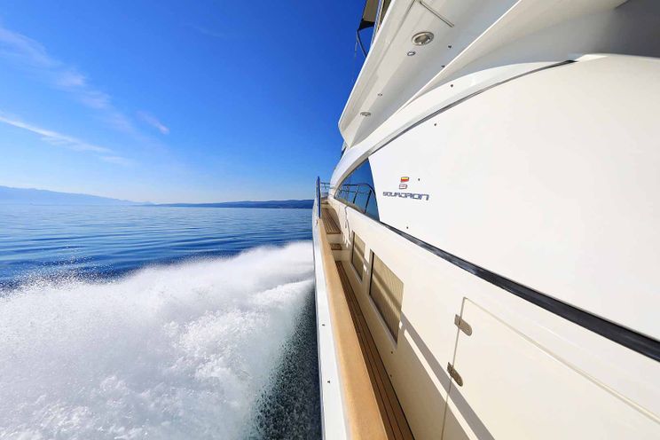 Charter Yacht SCHATZI - Fairline Squadron 78 - 4 Cabins - Split - Hvar - Dubrovnik - Croatia