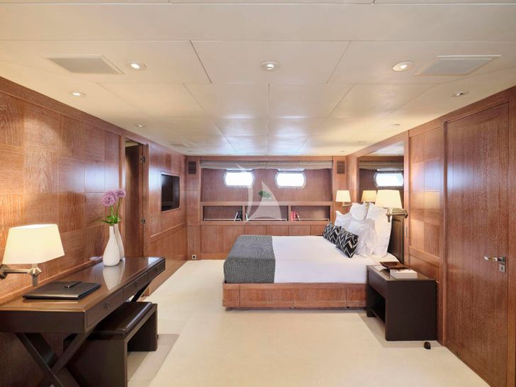 ELEMENT - VIP cabin ELEMENT - VIP cabin