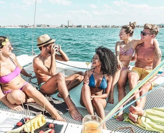 Lagoon 380 - Foredeck