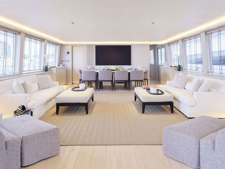Main Deck Salon Main Deck Salon