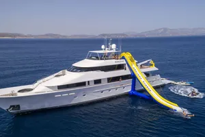 ENDLESS SUMMER - Westport 130 - 6 Cabins - Athens - Rhodes - Santorini - Mykonos ENDLESS SUMMER - Westport 130 - 6 Cabins - Athens - Rhodes - Santorini - Mykonos