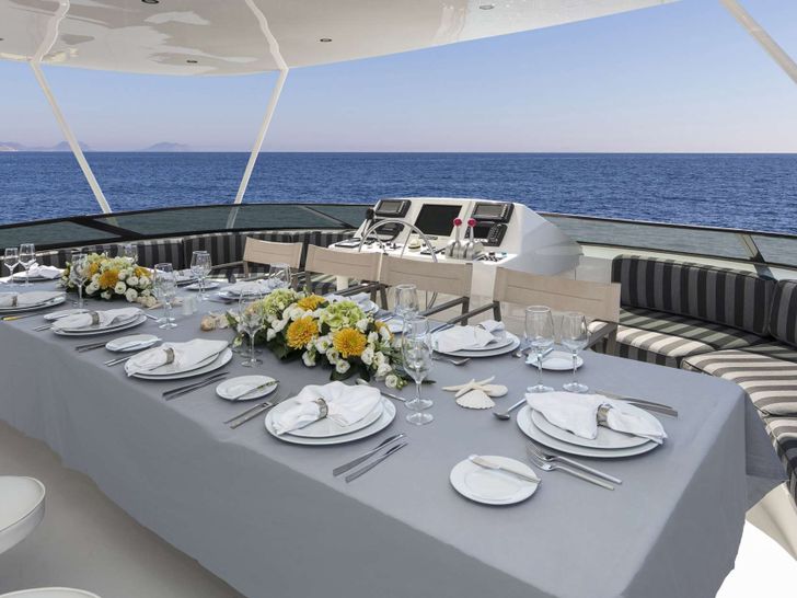 Sundeck Dining Table Sundeck Dining Table
