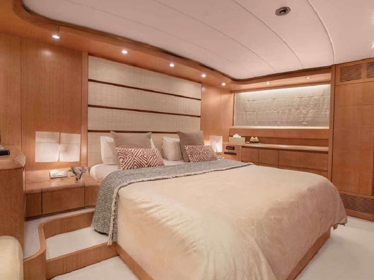 VIP stateroom VIP stateroom