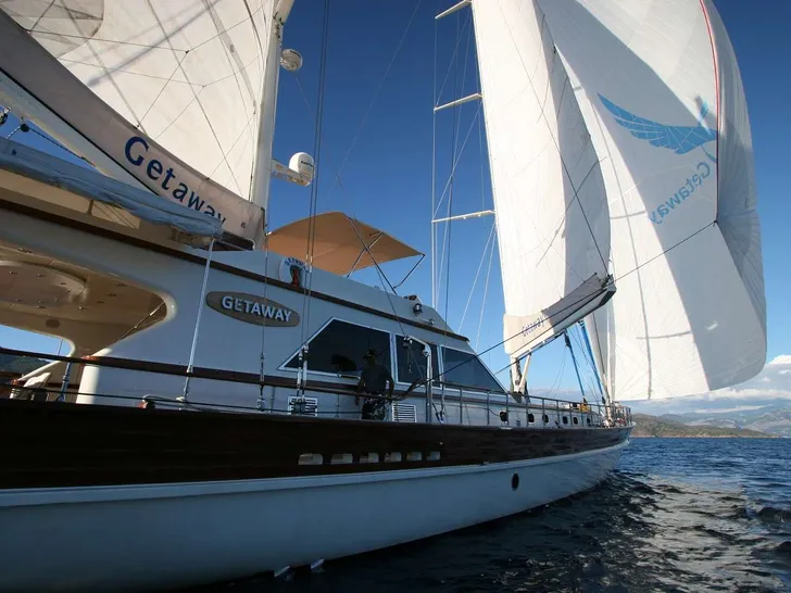 SAILING SAILING