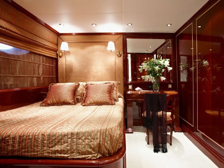 Double Cabin Double Cabin