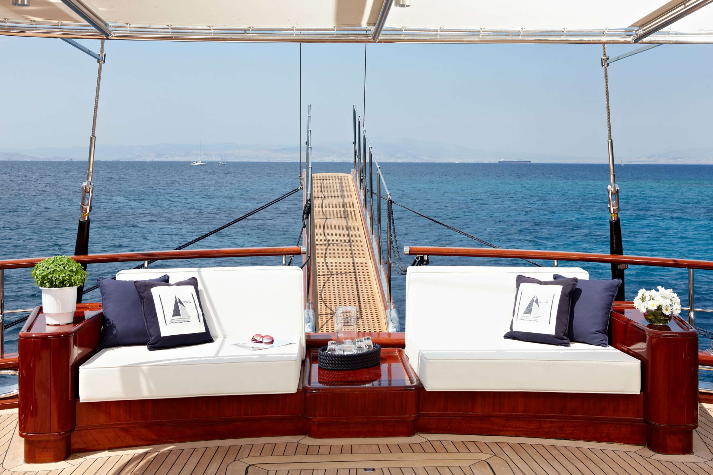 Charter Yacht SLOW LIVE - Custom Build - 6 Cabins - Greece - St Maarten