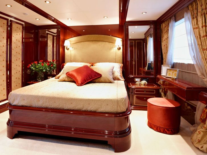 Master Cabin Master Cabin