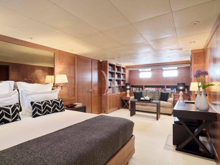 ELEMENT - VIP cabin ELEMENT - VIP cabin