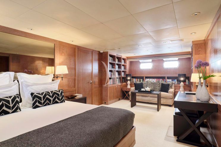 Charter Yacht ELEMENT - Cantieri di Pisa - 6 Cabins - Western Mediterranean