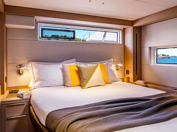 AMADA MIA Lagoon 65 - VIP cabin AMADA MIA Lagoon 65 - VIP cabin