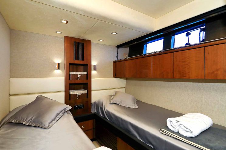 Charter Yacht SCHATZI - Fairline Squadron 78 - 4 Cabins - Split - Hvar - Dubrovnik - Croatia