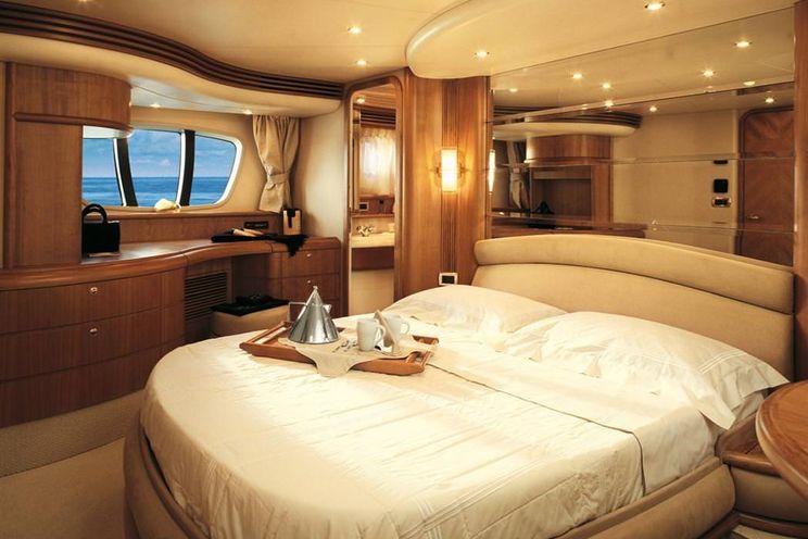 Charter Yacht EMMY - Azimut 70 - 4 Cabins - Panama - Costa Rica