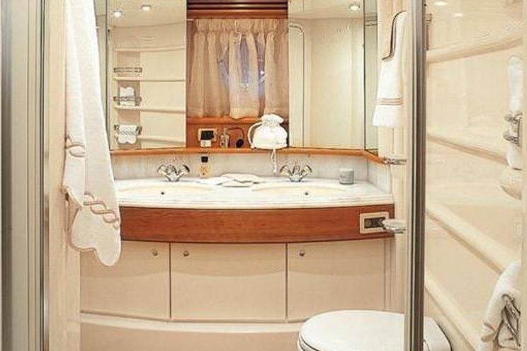 Charter Yacht EMMY - Azimut 70 - 4 Cabins - Panama - Costa Rica