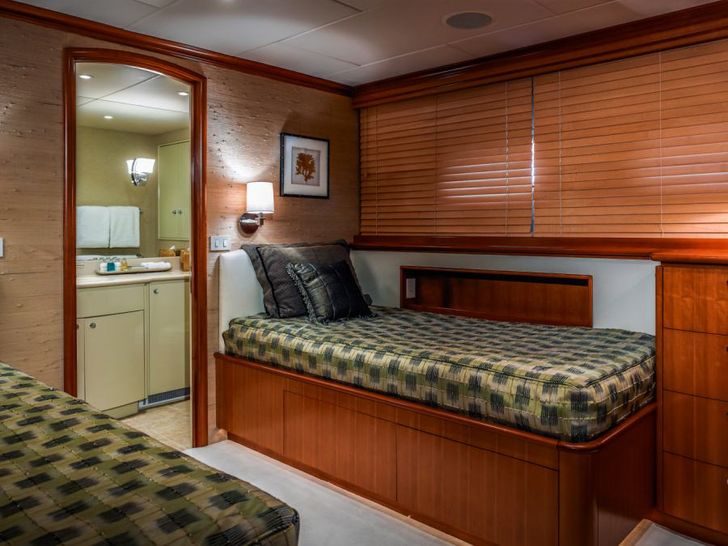 MURPHYS LAW - Delta Marine 124 Twin MURPHYS LAW - Delta Marine 124 Twin