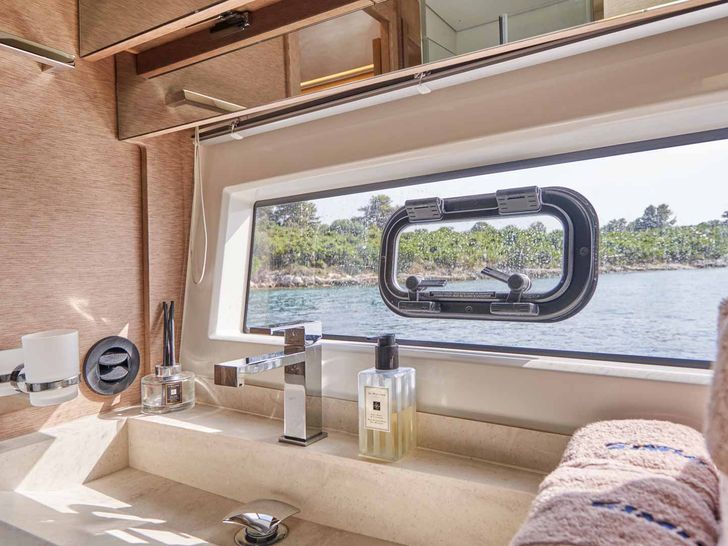 SIMULL Ensuite View SIMULL Ensuite View