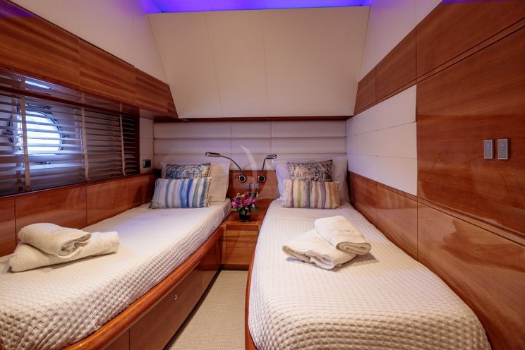 Charter Yacht GEORGE V - Aicon 67 - 4 Cabins - Athens - Mykonos - Rhodes - Santorini