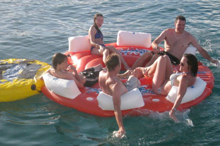 Charter Yacht DREAMING ON - Leopard 47 - 3 Cabins - Placencia - Belize