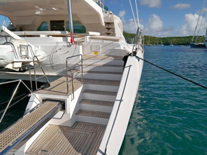 Aft deck and walkway