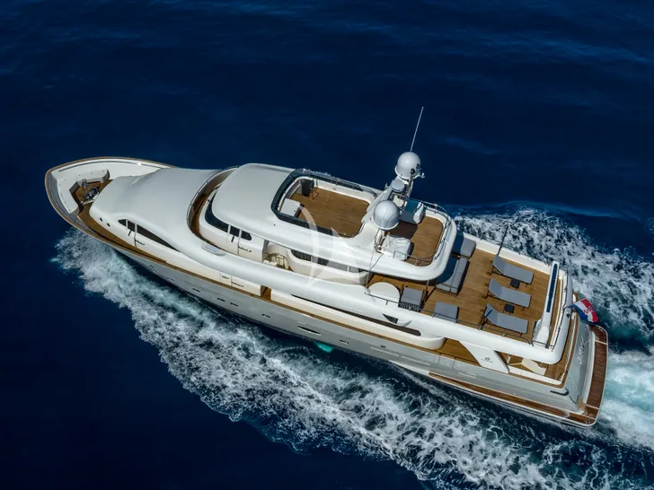 KLOBUK Ferretti Custom Line Navetta 30 - cruising aerial shot KLOBUK Ferretti Custom Line Navetta 30 - cruising aerial shot