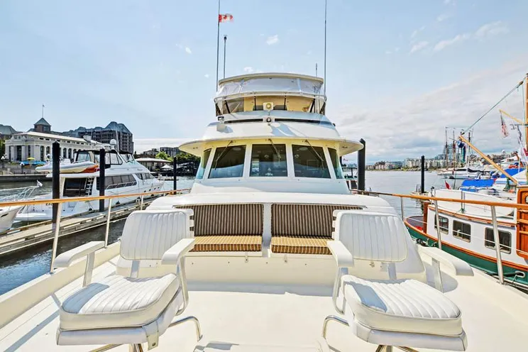 Charter Yacht NORTHERN LIGHT - Hatteras 74 - 3 Cabins - Seattle - San Juan Islands - Washington DC - Pacific Northwest USA