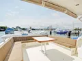 Galley NORTHERN LIGHT Hatteras 74 - flybridge seating area Galley NORTHERN LIGHT Hatteras 74 - flybridge seating area