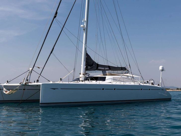 MAGIC CAT - Multiplast 25 m,front waterline shot MAGIC CAT - Multiplast 25 m,front waterline shot