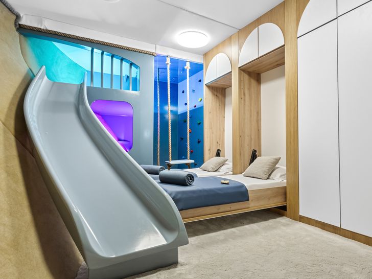 BELLA Custom 48m - kids' room BELLA Custom 48m - kids' room