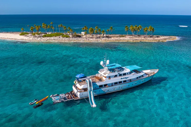 Charter Yacht SWEET ESCAPE - Christensen 130 - 6 Cabins - Nassau - Staniel Cay - Exumas - Bahamas